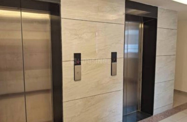 Omaxe 3-bedroom apartment near Kumbh Mela and Sangam