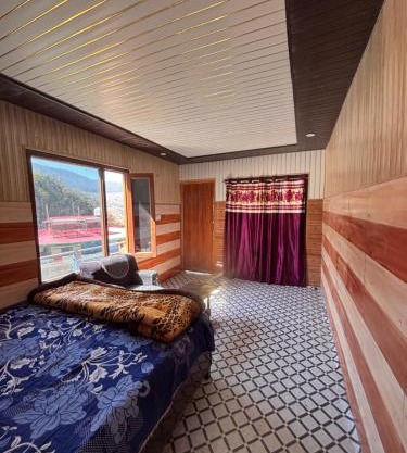 Omji - Susharda Sewa Sansthan Jankichatti Near Yatra Starting Point, Yamunotri