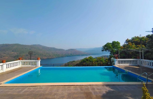 On The High Ground Tourism Point