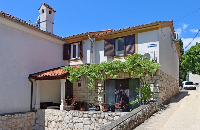 One bedroom apartment with terrace Brseč, Opatija (A-7755-b)