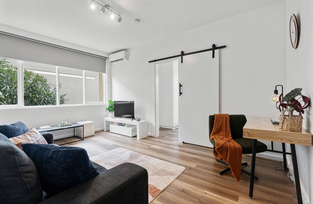 One bedroom apartment in Australia, St Kilda East