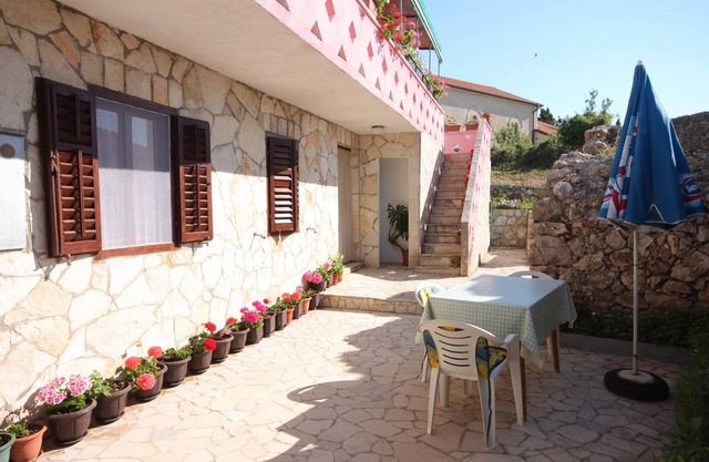 One bedroom apartment with terrace Stivan, Cres (A-382-d)