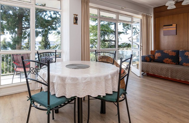 One bedroom apartment with terrace and sea view Jadranovo, Crikvenica (A-20801-b)