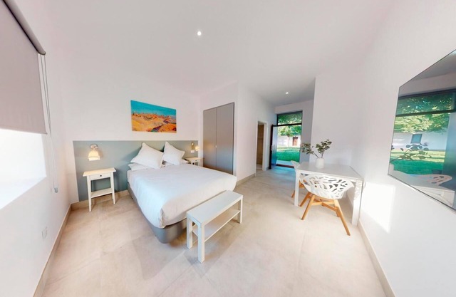 One Bedroom Apartment