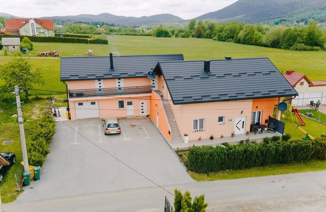 One bedroom apartment with balcony Vranovača, Plitvice (A-17461-a)