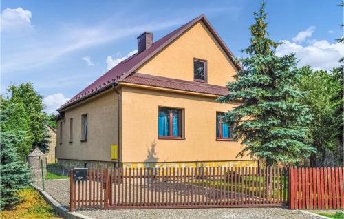 One-Bedroom Holiday Home In Biadoliny Szlachecki