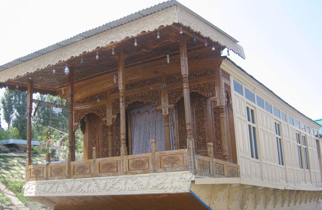 One Of The Finest Luxury Chain Of Houseboats In Srinagar,houseboat Sweet Star.