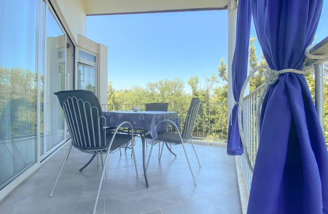 Only 80 metres to the blue Adriatic Sea with private balcony, air conditioning, WiFi