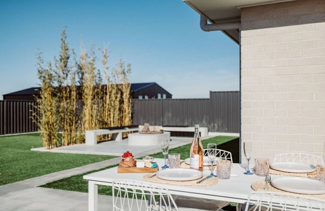 Opal - Family Beach House Hawley