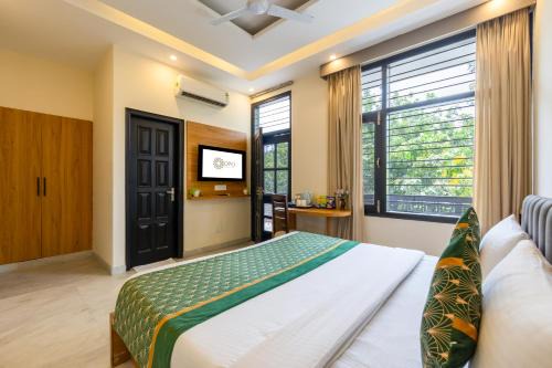 OPO Essential, Sector 21 Gurgaon