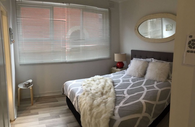 Opposite the beach with Wifi and secure undercover carpark