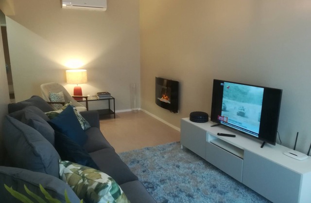 ORANGEHOUSE T 2 ON FLOOR 1 NEAR LISBBON