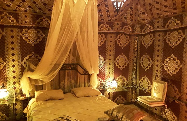 Oriental Prince's Tent - the "1000 and 1 Night" experience
