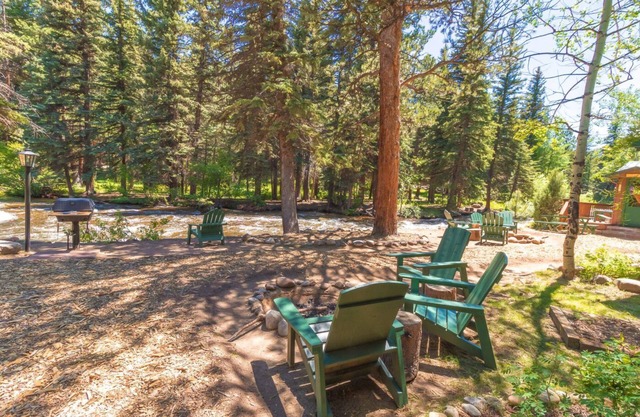 Original RMNP River Front Cabin on Thompson River