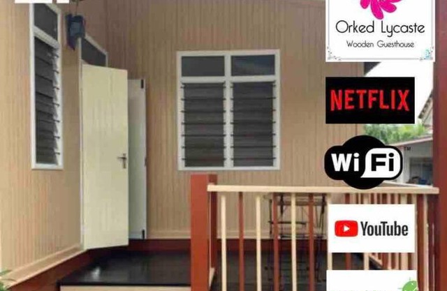 Orked Lycaste Wooden Village Chalet