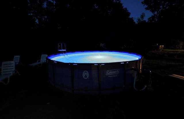 Outdoor hot tub Facing Hunter MT New Modern Home