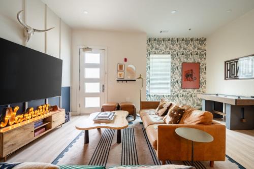 Outrider Buyout - 2 Units by AvantStay Sleeps 24