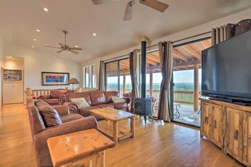 Overgaard Cabin with Pool Table and Incredible View