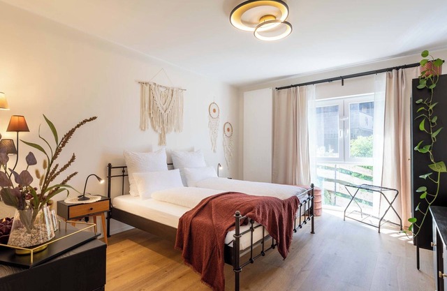 Overlook Lodge - 5-star vacation home in the Kellerwald forest on Lake Edersee