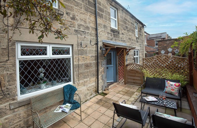 OWL COTTAGE, family friendly, country holiday cottage in Morpeth