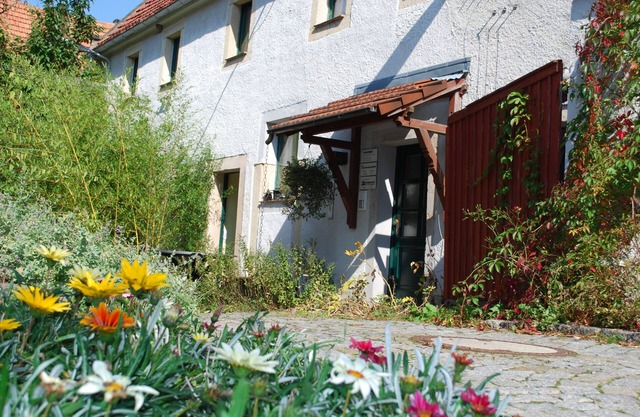 Own green idyll in the south of Dresden :-) a stone's throw from the city center