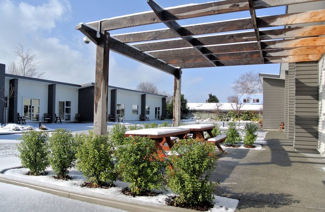 Oxford Village Motels