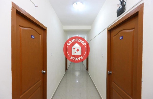 OYO 15197 Reddy's International