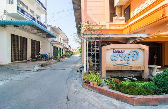 OYO 534 Phasuk Hotel