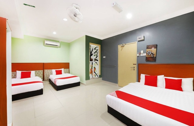 OYO 720 Corridor Hotel 2