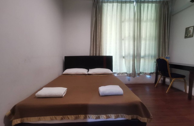 OYO 90078 Navita Lodge