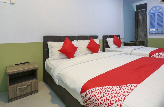 OYO 90126 Pen U Cottages