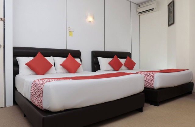 OYO 90180 Gemilang Hotel Kerteh