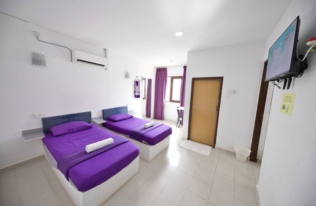 OYO 90908 Noor Arfa River Chalet