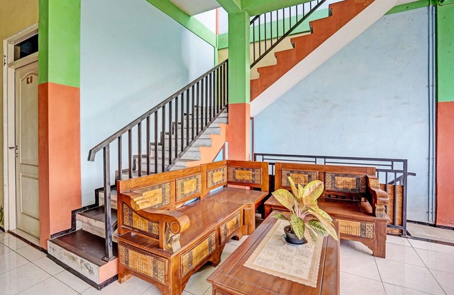 OYO 91572 Kost Esklusif Barokah