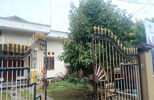 OYO 93425 Homestay Anisa