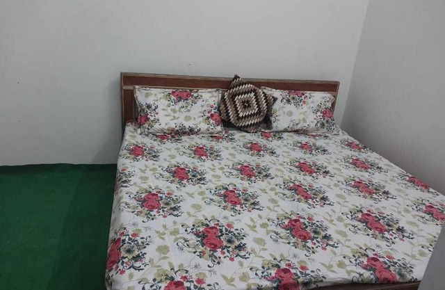 OYO Ganga Sweet And Family Restaurant