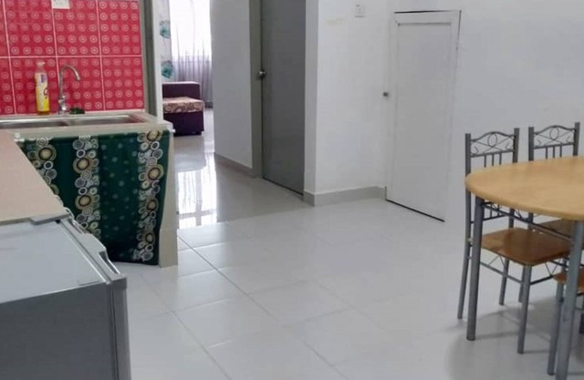 OYO Home 90350 Kl Homestay Express 2