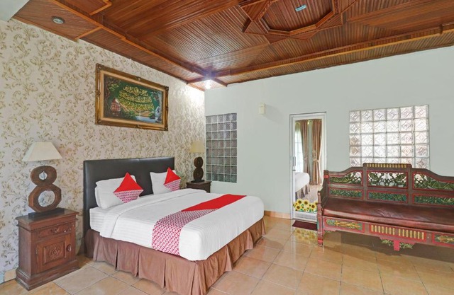 OYO Life 11350O Hotel R Cantika Syariah