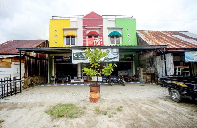 OYO Life 90587 Domen Homestay Syariah