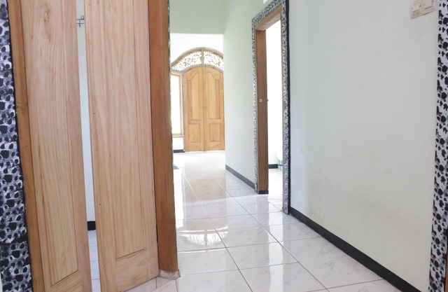 OYO Life 92982 Kost Berkah Ibu