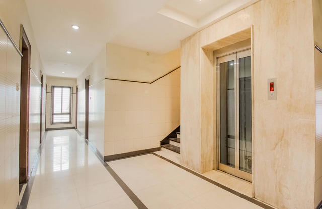 OYO VSK145 Ssg Residency