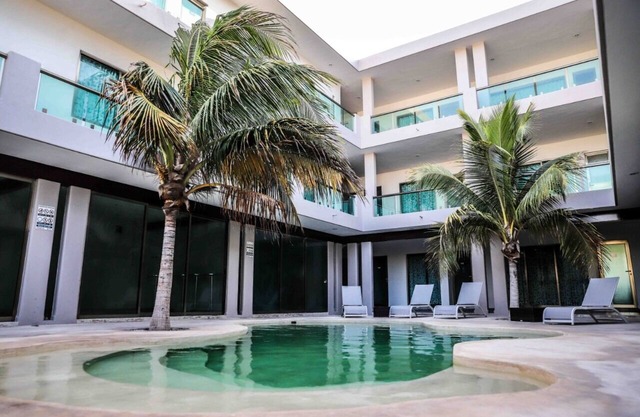 Pacífico hotel a pocos pasos del Malecón de Progreso.