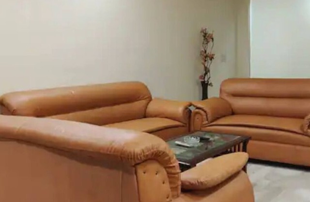 Palatial 4 BHK Apartment next to GK-2 Market