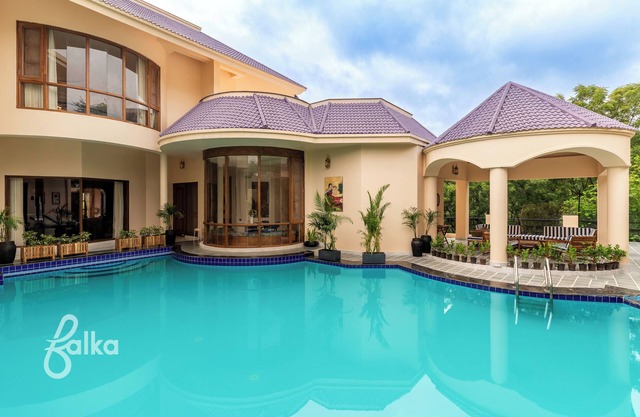 Palatial Pool Villa in Udaipur 5 Bedrooms of Bliss