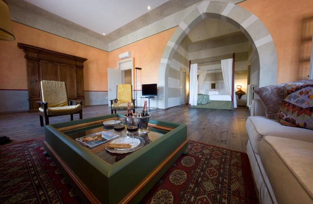 Palazzo Castiglioni luxury suite and rooms