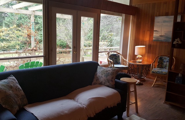 Palm Beach Haven, Lang Bay, Sunshine Coast, BC