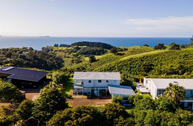 Palm Ridge - near Onetangi & Palm Beach