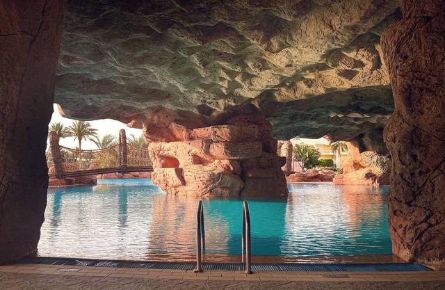 Palm Royale Resort - Soma Bay