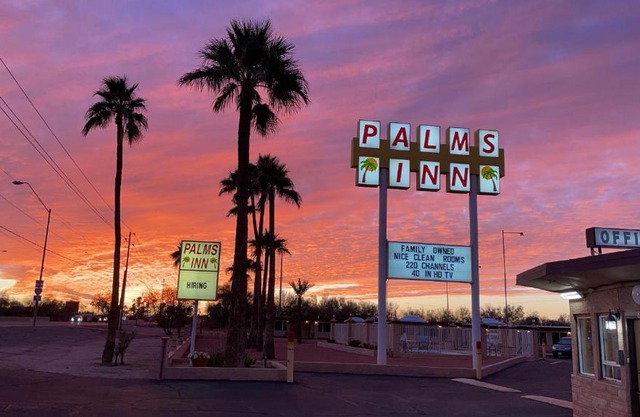Palms Inn
