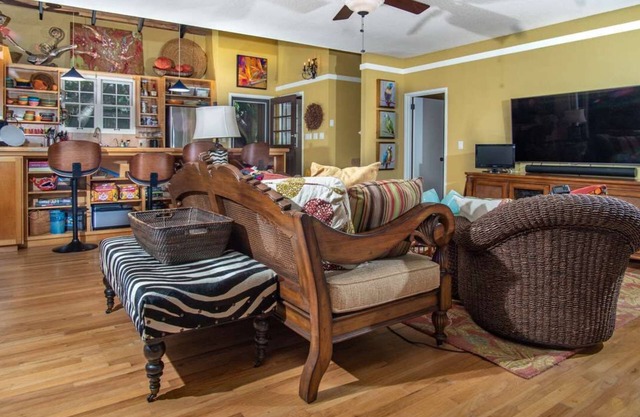 PANIOLO HALE'S LUXURY OFFERING! ONE OF THE BEST!